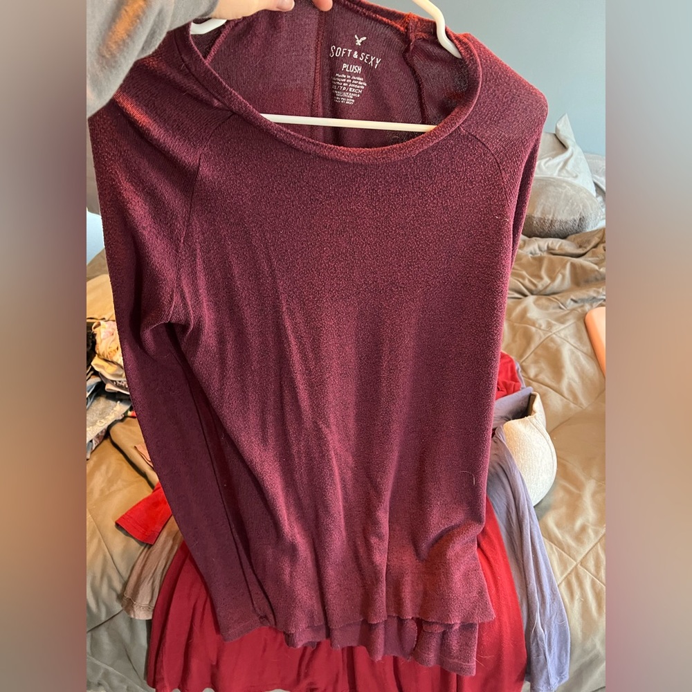 American eagle sweater